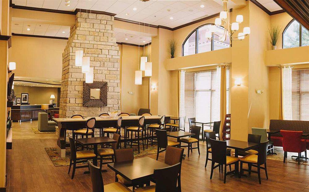 Hampton Inn & Suites Legacy Park-Frisco Nhà hàng bức ảnh