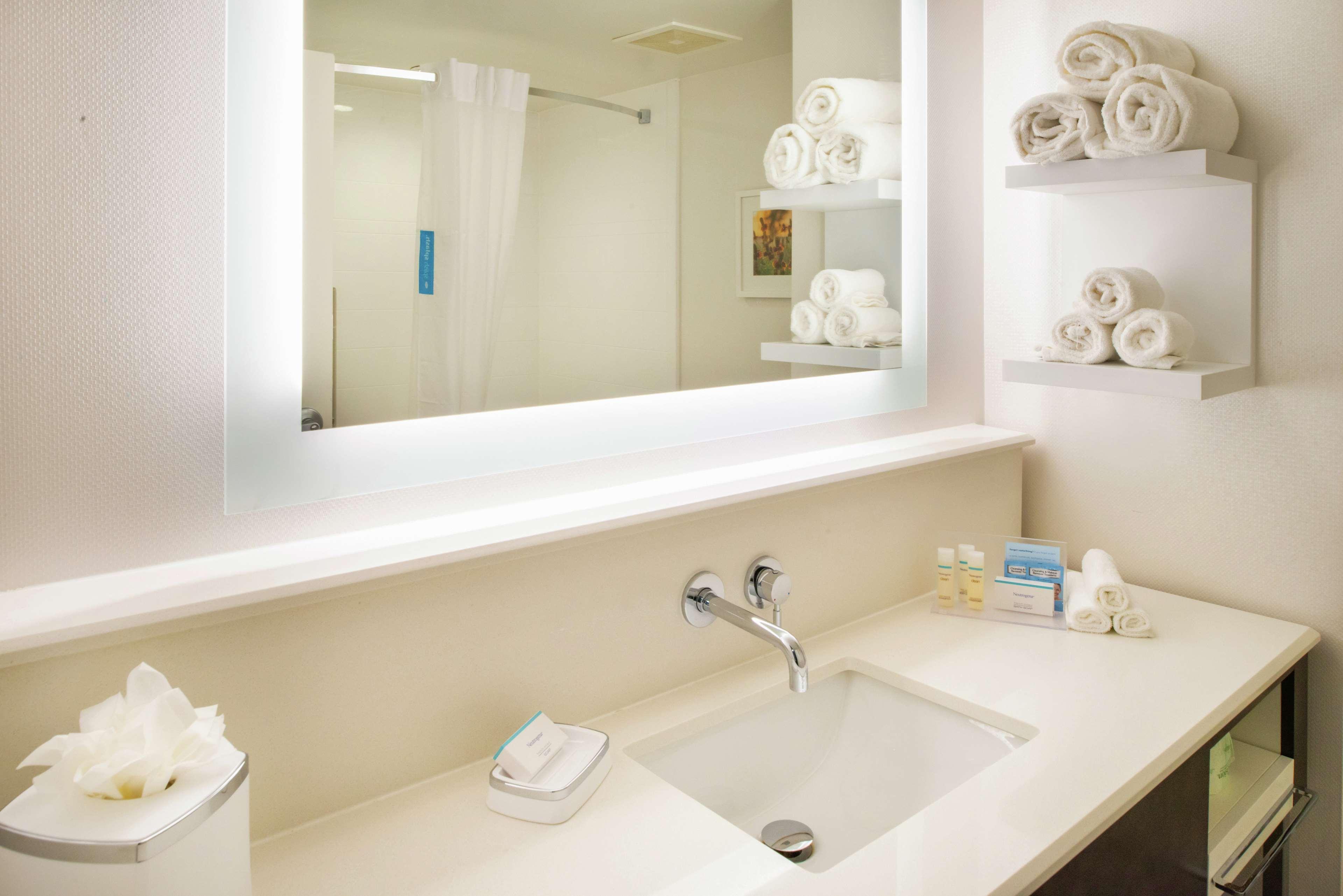 Hampton Inn & Suites Legacy Park-Frisco Ngoại thất bức ảnh