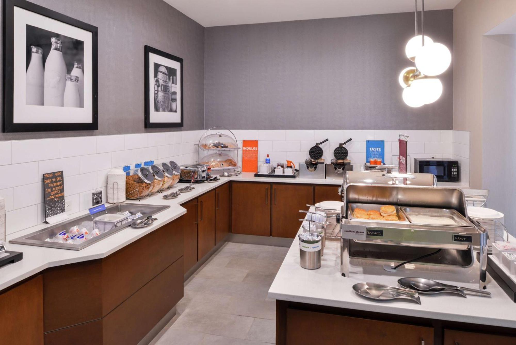 Hampton Inn & Suites Legacy Park-Frisco Ngoại thất bức ảnh